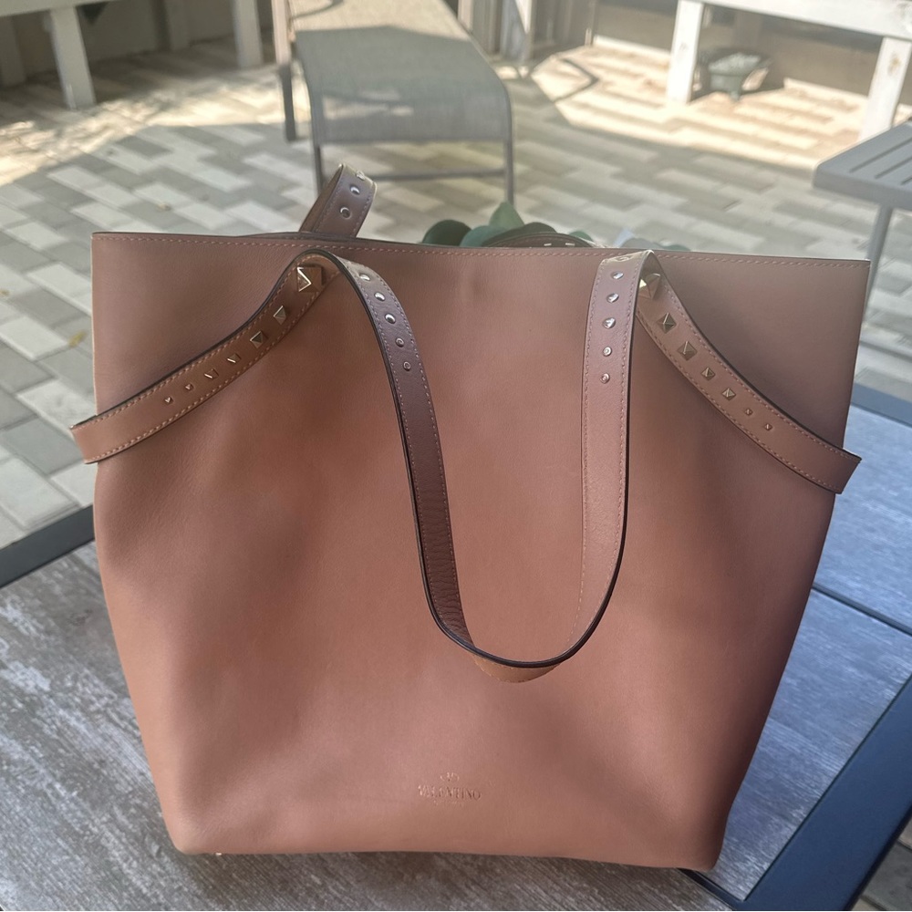 VALENTINO PALE PINK LOVESTUD TOTE